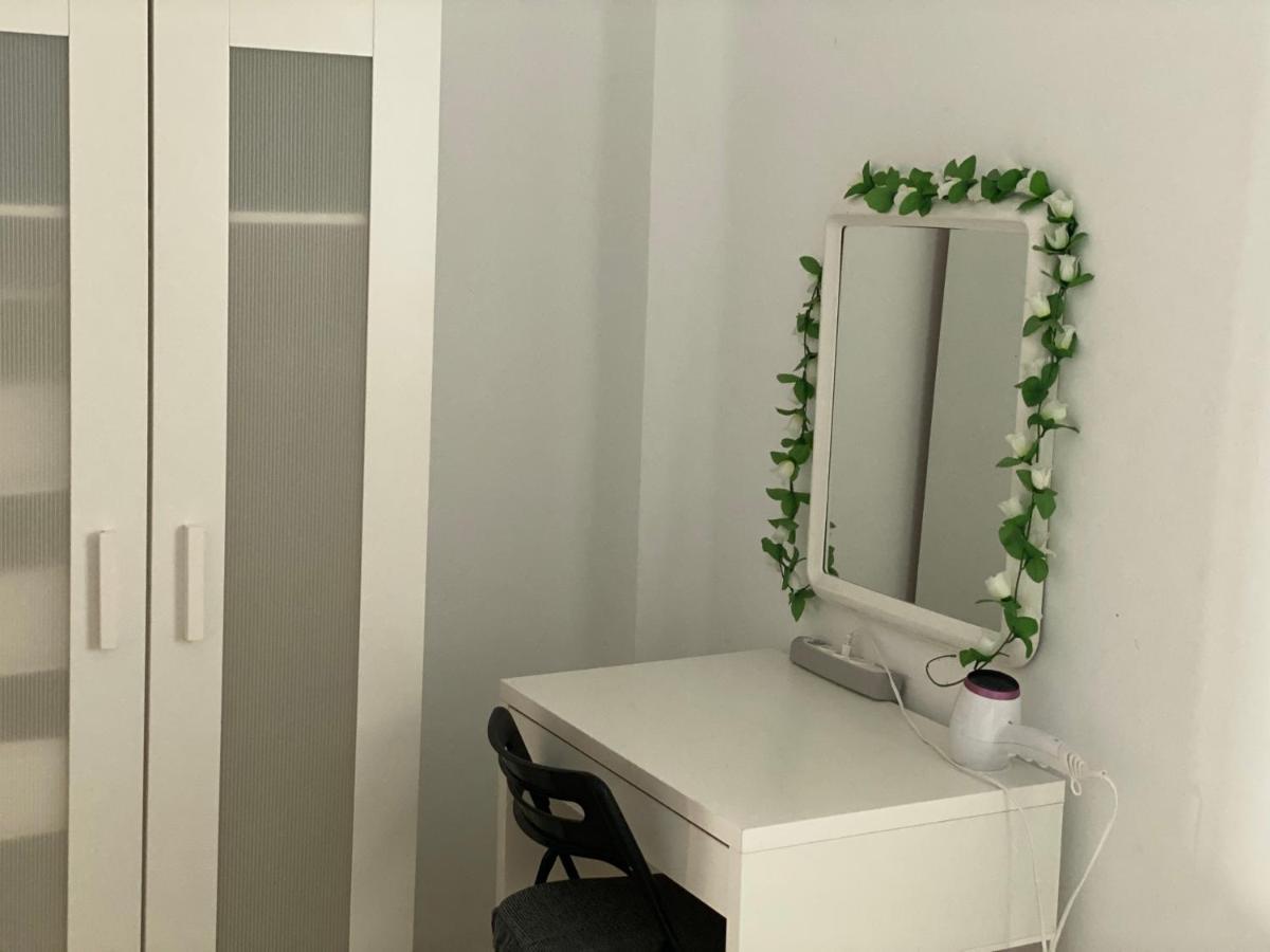 Malaga Centro Habitaciones Privada En Apartamento Compartidos Exteriör bild